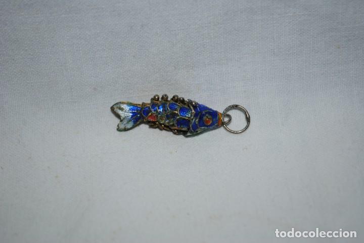 Joyeria: COLGANTE EN FORMA DE PES DE COLORES . - Foto 2