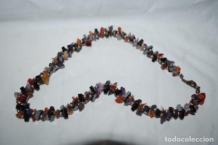 Joyeria: GARGANTILLA DE PIEDRAS NATURALES MULTIPLES . - Foto 3