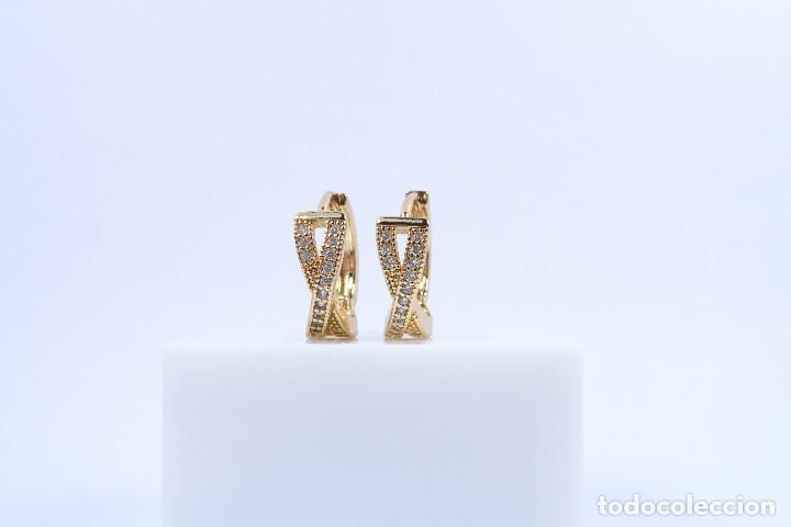Joyeria: Pendientes en oro de 14k en forma de aro con piedras talladas - Foto 1