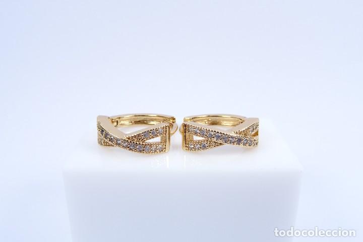 Joyeria: Pendientes en oro de 14k en forma de aro con piedras talladas - Foto 3