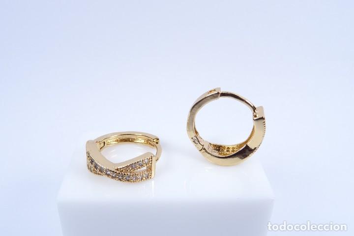 Joyeria: Pendientes en oro de 14k en forma de aro con piedras talladas - Foto 4