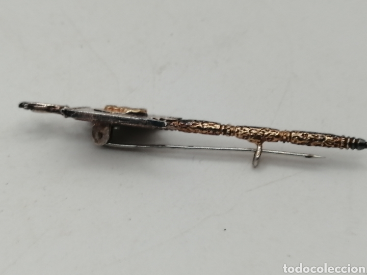 Joyeria: Antiguo broche religioso. Plata de ley - Foto 4