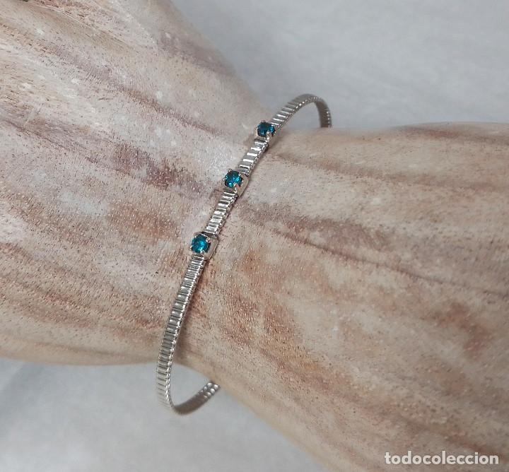 Joyeria: Bonita pulsera - brazalete de plata de ley con circonitas - Medida interior 6 x 4.50 cm.