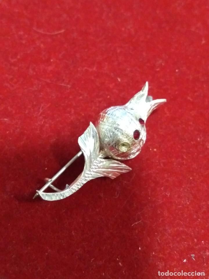 Joyeria: Peque&ntilde;o broche en plata, flor de Granada. REF-9213 - Foto 1