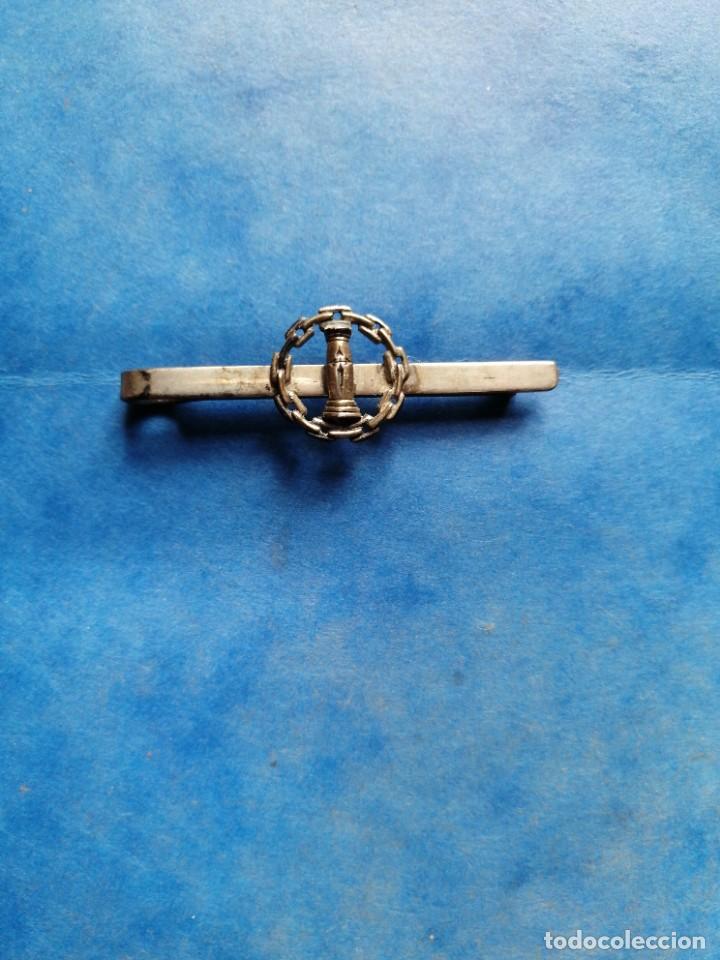 Joyeria: Pasador de corbata Colegio del Pilar. Plata - Foto 1