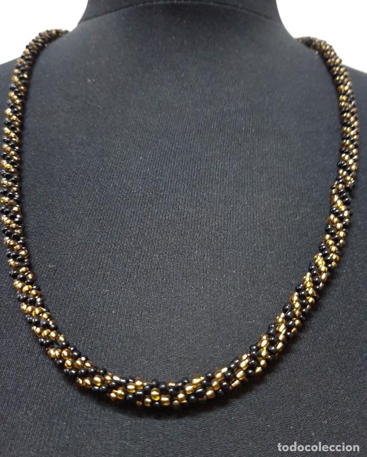 Joyeria: Collar de perlas de vidrio retorcidas en miniatura - Foto 1