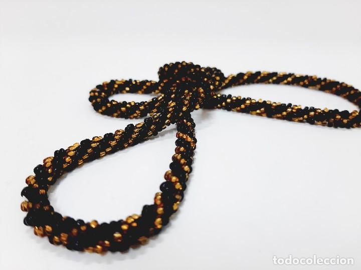 Joyeria: Collar de perlas de vidrio retorcidas en miniatura - Foto 4