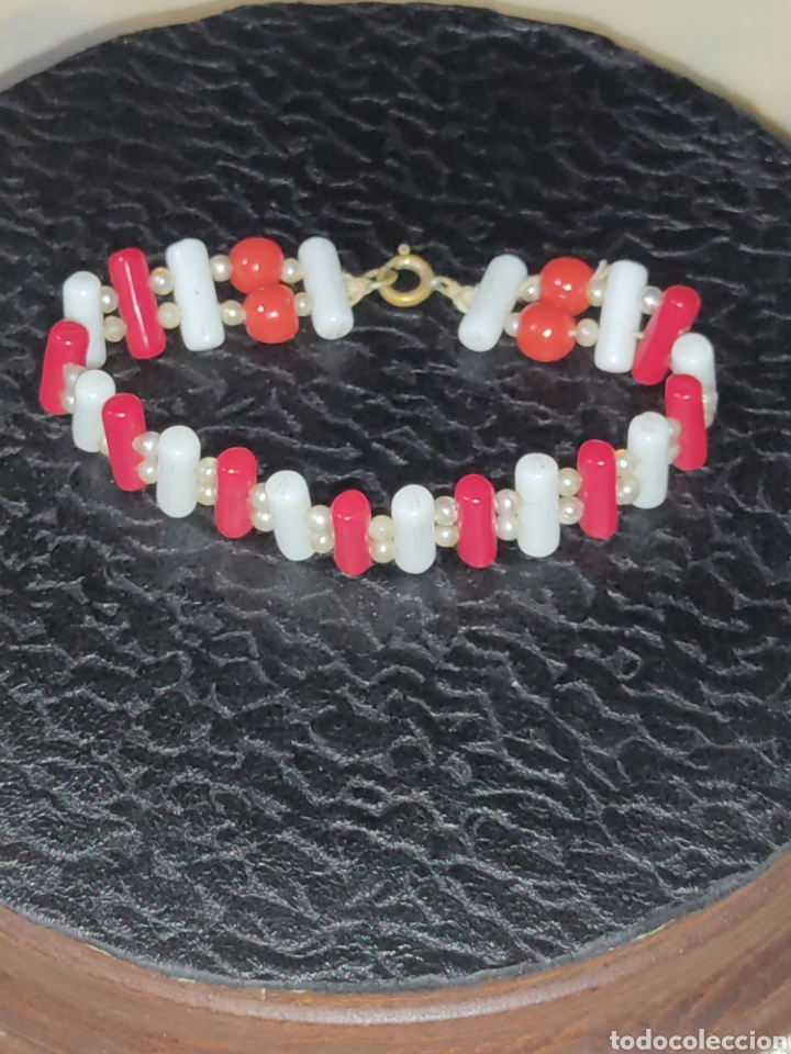 Joyeria: Pulsera de opalina roja y blanca, vintage. - Foto 2
