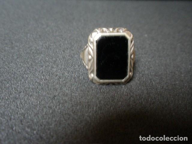 Joyeria: Anillo de caballero, plata y onix. 1920 - Foto 1
