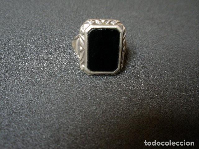 Joyeria: Anillo de caballero, plata y onix. 1920 - Foto 4