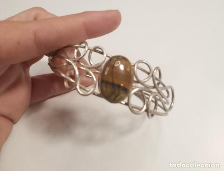 Joyeria: Brazalete en Plata de Ley con Ojo de Tigre - Foto 3
