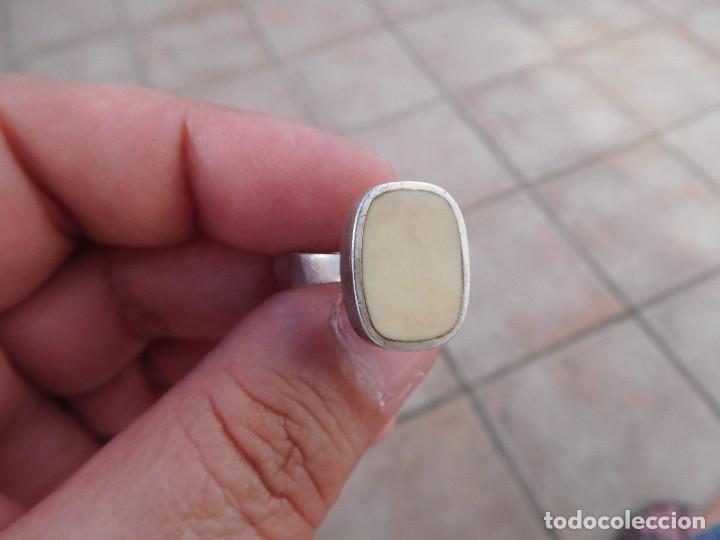 Joyeria: Anillo vintage de plata y marfil - Foto 1