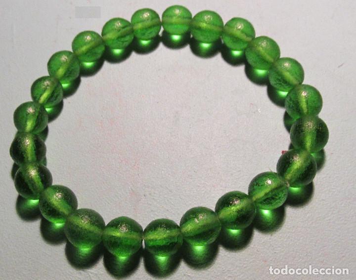 Joyeria: Pulsera de Cuentas verdes de 6mms, 14 grs. - Foto 1
