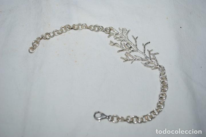 Joyeria: PULSERA DE PLATA , CON FORMA DE RAMAS . - Foto 2