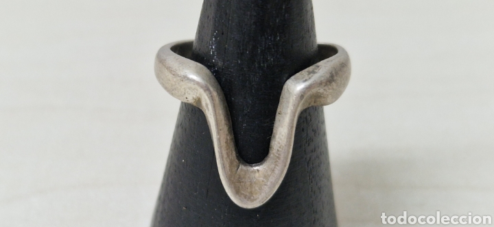 Joyeria: ANILLO DE PLATA DE LEY COMPROBADO FORMA V - Foto 1