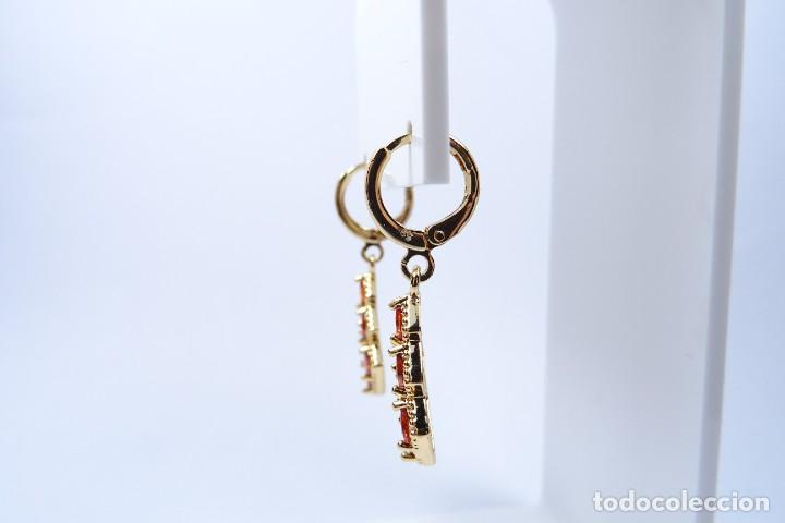 Joyeria: PENDIENTES LARGOS EN ORO DE 14K CON GRANATES - Foto 5