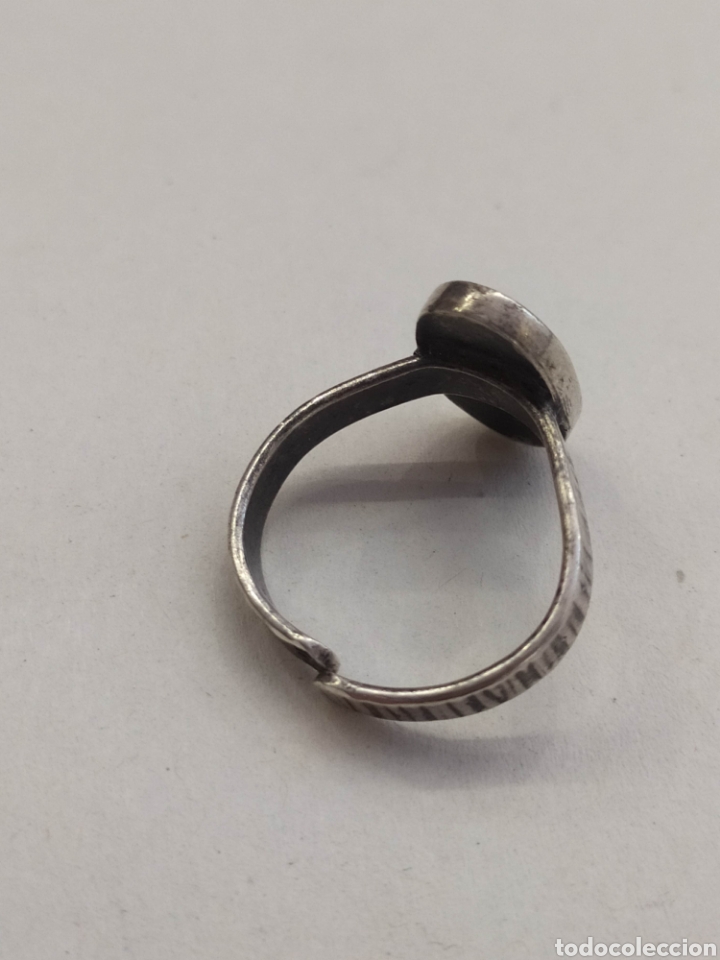 Joyeria: Antiguo anillo de plata esmaltada. - Foto 2