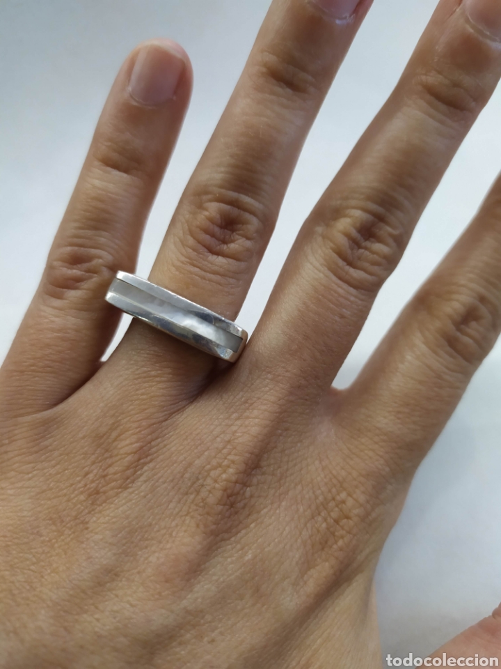 Joyeria: Anillo de plata y nacar incrustado. - Foto 1