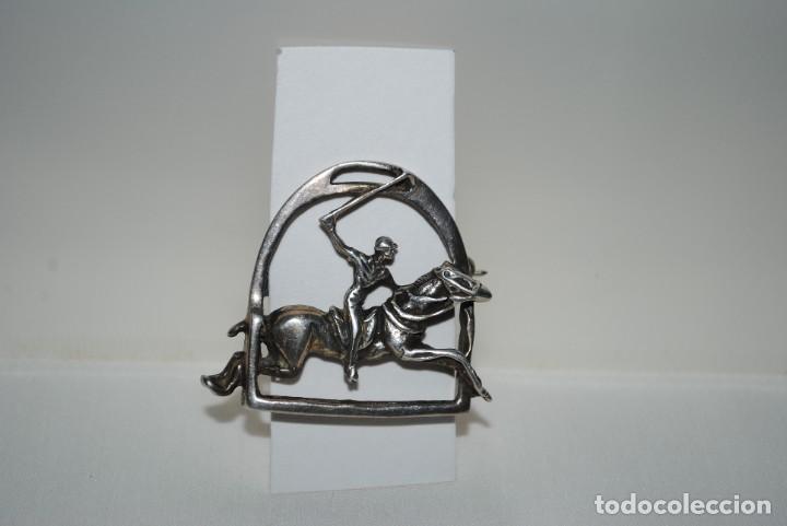 Joyeria: BROCHE DE PLATA EN FORMA DE JUGADOR DE POLO - Foto 3