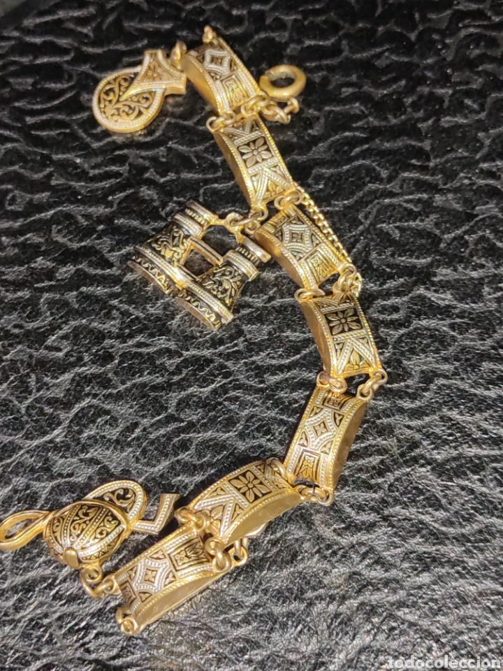 Joyeria: Pulsera damasquinada con colgantes, Toledo. - Foto 4
