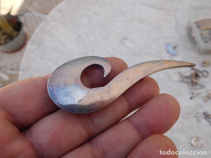 Joyeria: Broche de plata vintage de dise&ntilde;o - Foto 2