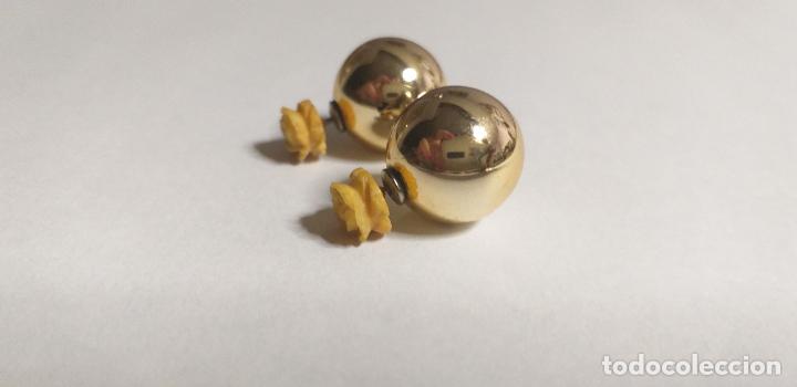 Joyeria: Pendientes flor y cierre de bola grande dorada - Foto 3