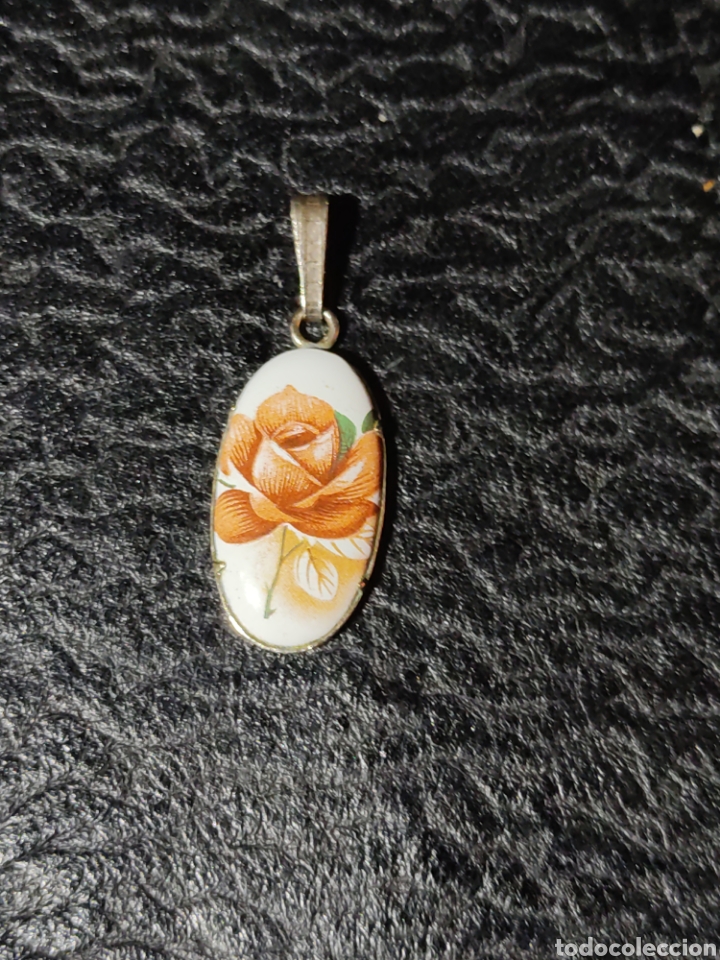 Joyeria: Colgante rosa esmaltada, vintage. - Foto 2