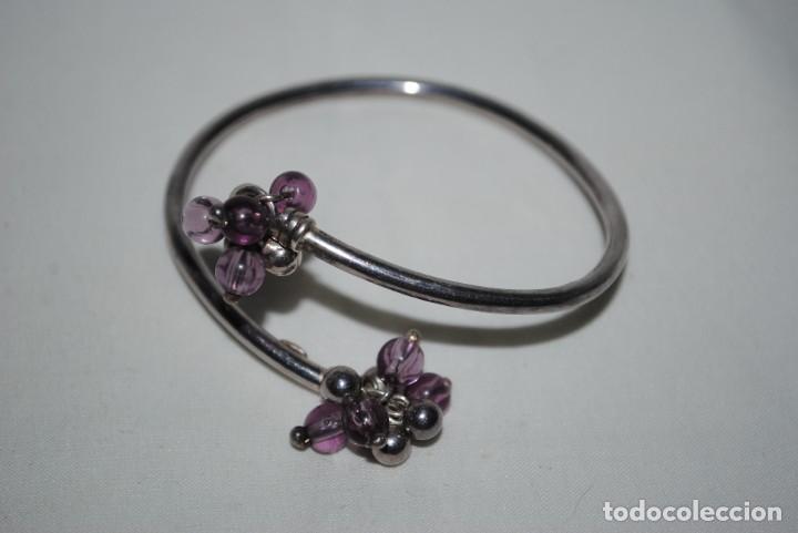 Joyeria: PULSERA AJUSTABLE DE PLATA , Y PERLAS LILAS . - Foto 3