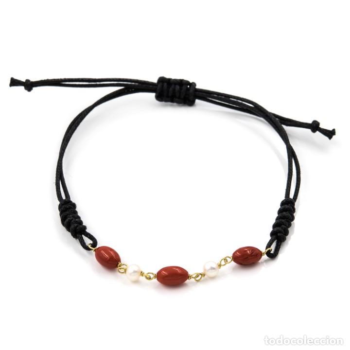 Joyeria: Pulsera con Corales Naturales, Perlas y Oro 18k Cierre Macram&eacute; Ajustable - Foto 2
