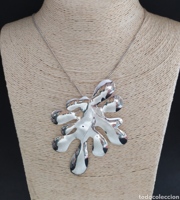 Joyeria: Espectacular colgante de plata en forma de hoja. - Foto 1