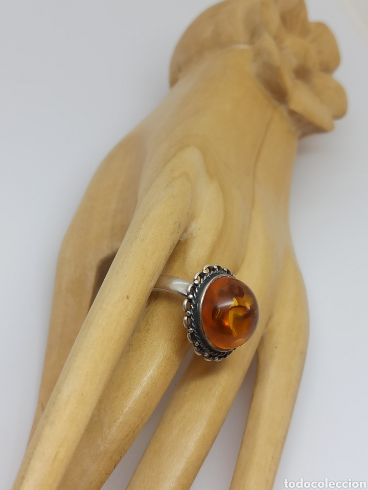 Joyeria: Antiguo anillo de plata de ley 926 y &aacute;mbar - Foto 2