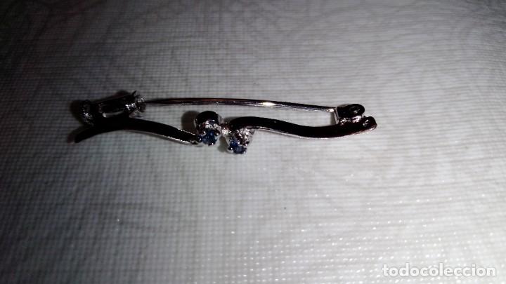 Joyeria: Broche de plata con dos piedras Blancas azules - Foto 1