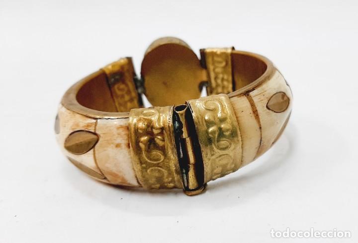 Joyeria: Brazalete vintage de lat&oacute;n y cuerno - Foto 3