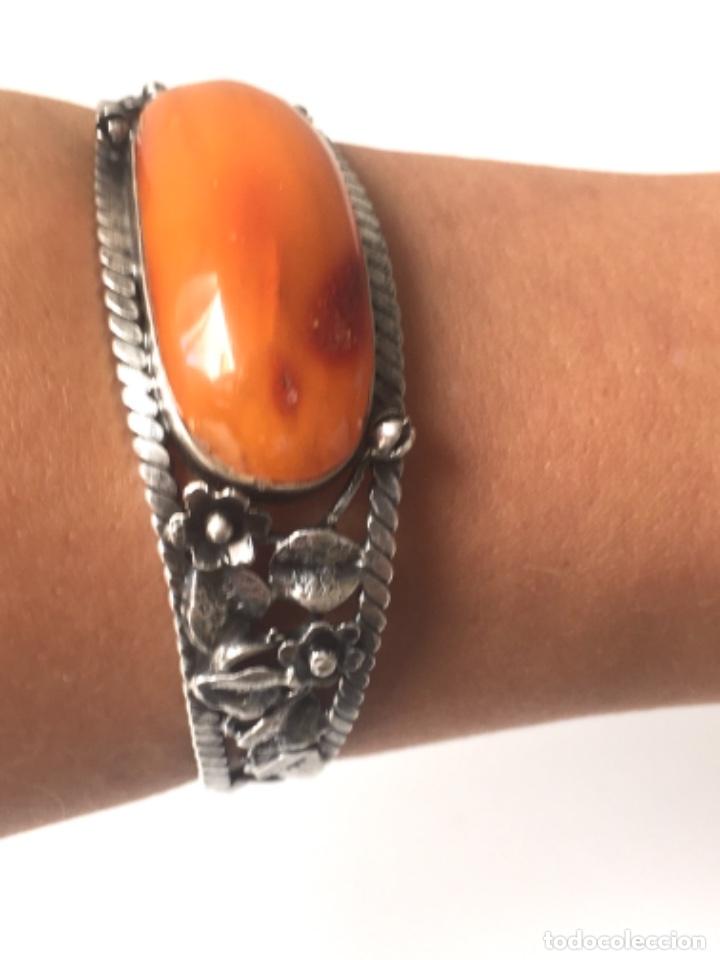 Joyeria: Brazalete de plata y &aacute;mbar. - Foto 3