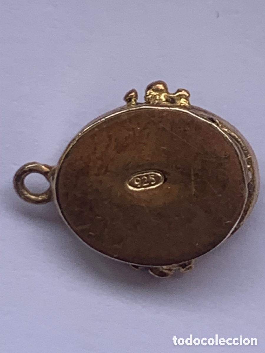 Joyeria: Broche de collar de plata ba&ntilde;ada en oro. - Foto 2