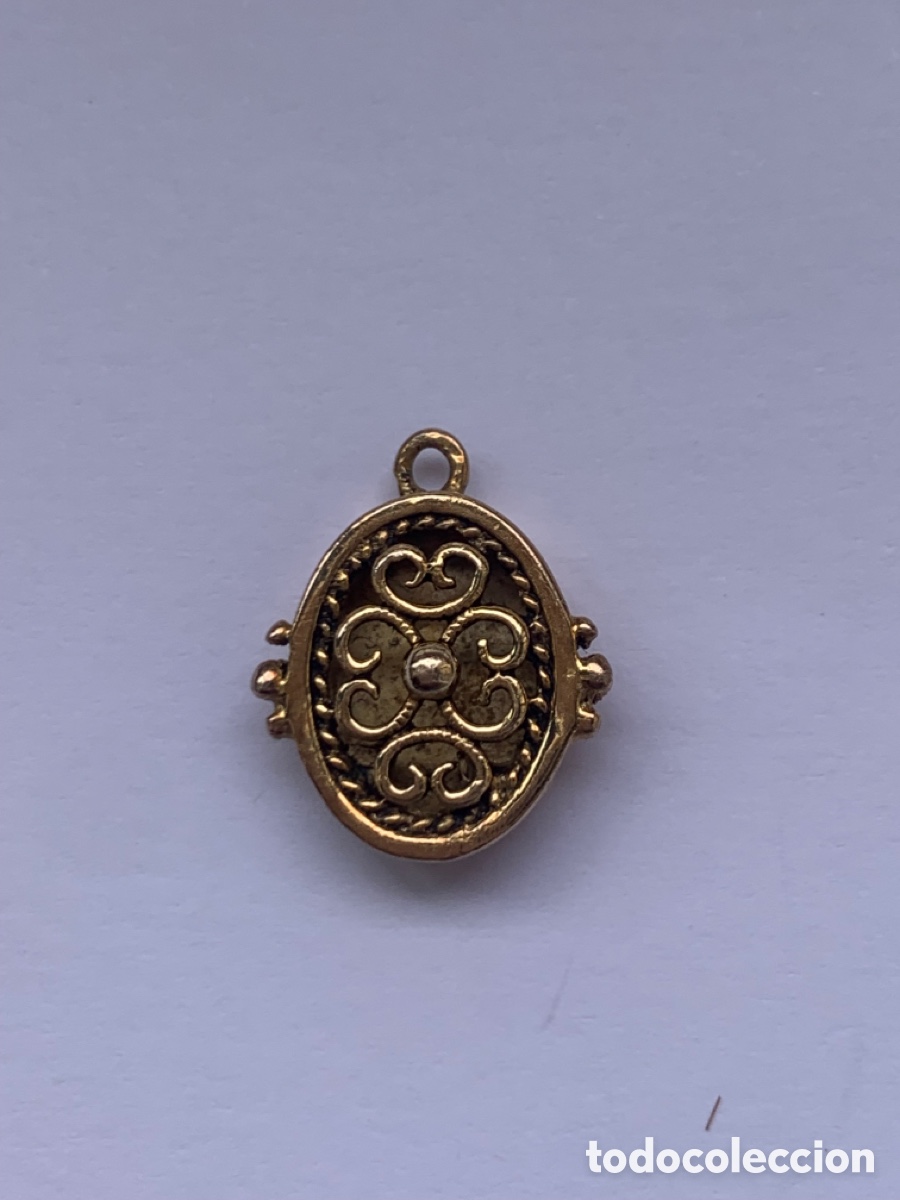Joyeria: Broche de collar de plata ba&ntilde;ada en oro. - Foto 3
