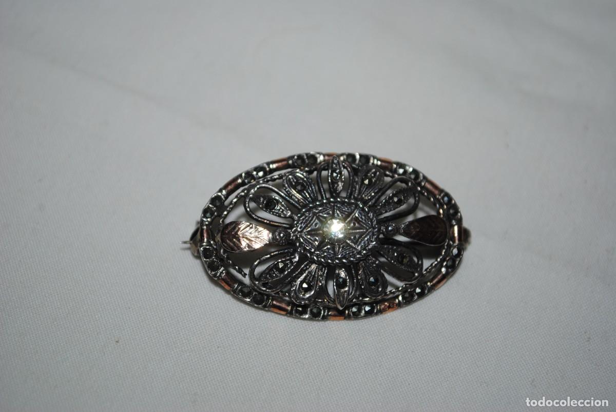 Joyeria: ANTIGUO BROCHE DE PLATA EN FORMA OVALADA - Foto 2