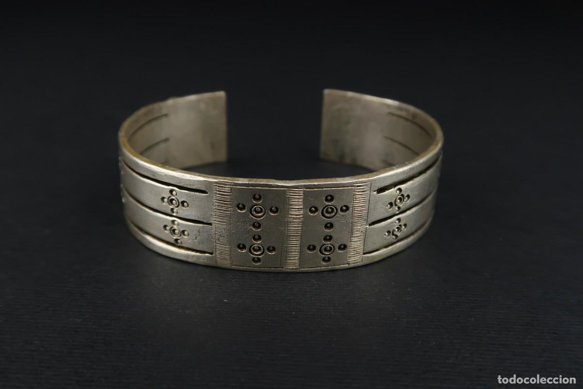 Joyeria: Antiguo Brazalete &Eacute;tnico de Plata - Foto 1