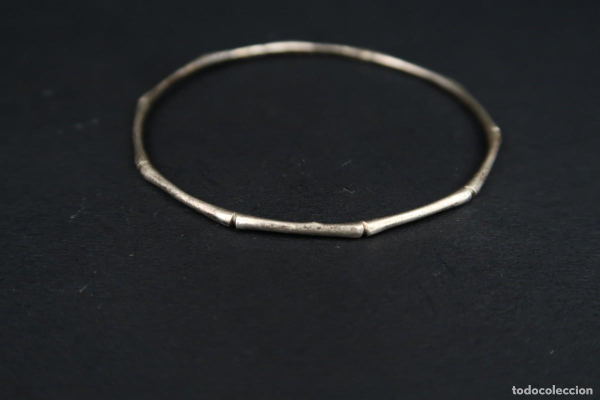 Joyeria: Antiguo Brazalete de Plata - Foto 2