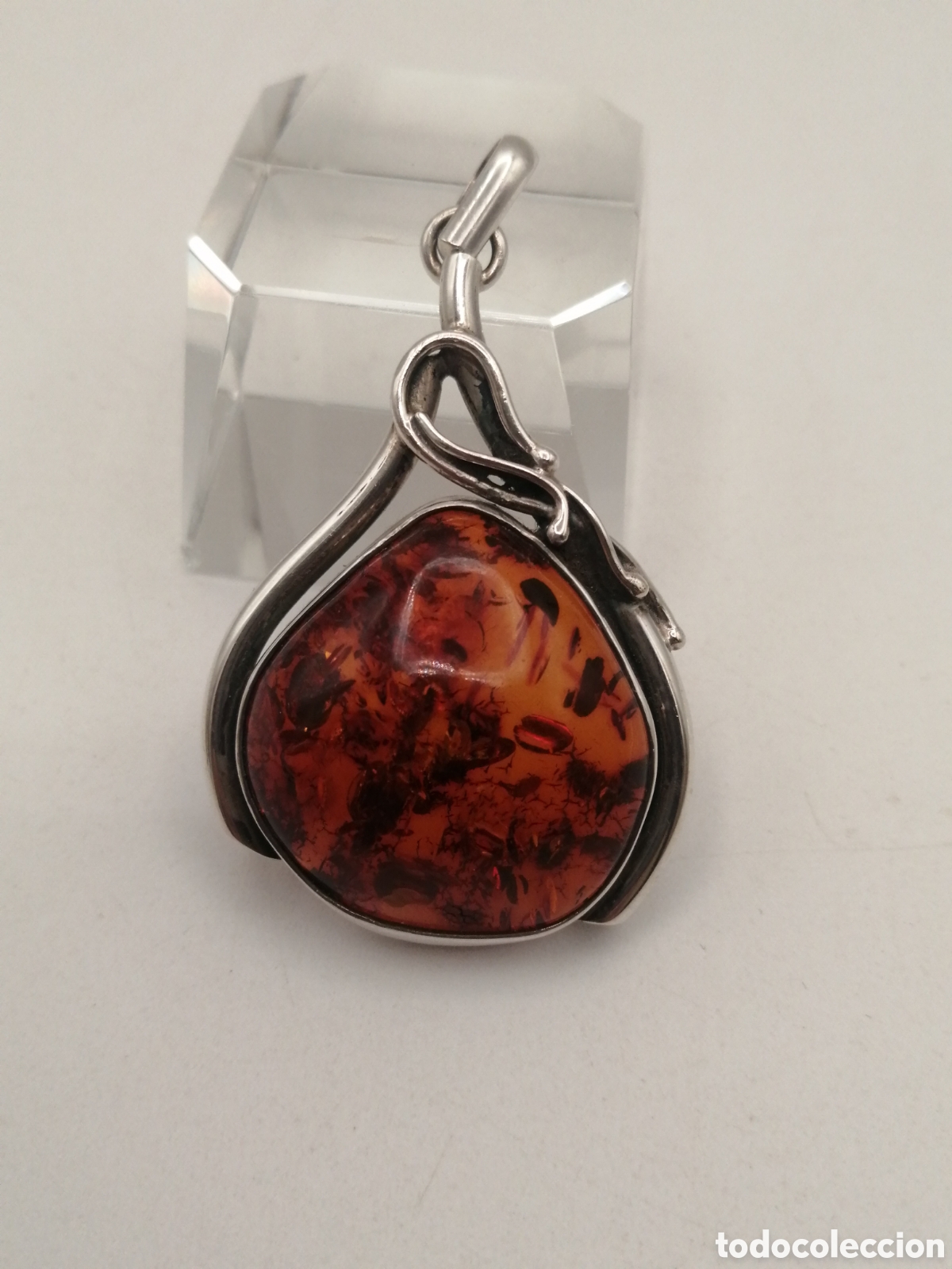 Joyeria: Antiguo colgante plata de ley y &aacute;mbar - Foto 1
