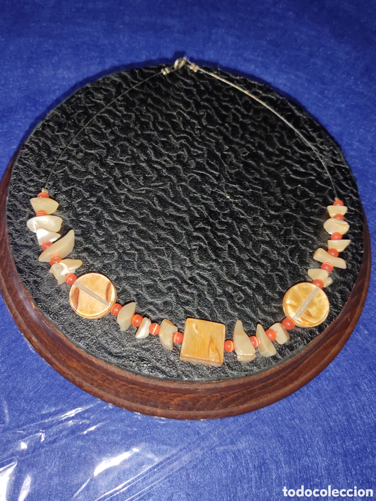 Joyeria: Gargantilla de n&aacute;car,vintage. - Foto 3