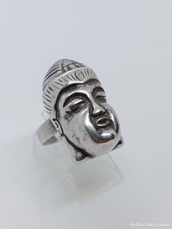 Joyeria: Original anillo antiguo chapado en plata de ley con forma de buda. - Foto 3