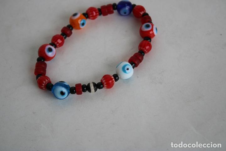 Joyeria: pulsera elastica con cuentas de cristales ojo turco - Foto 3