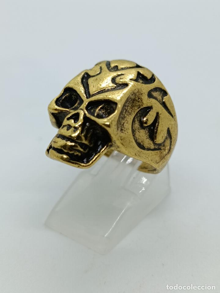 Joyeria: 0riginal anillo con forma de calavera y p&aacute;tina de bronce. - Foto 1