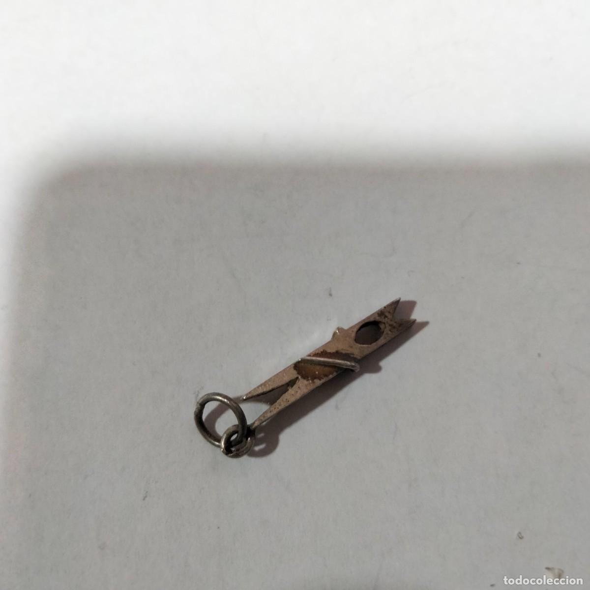 Joyeria: COLGANTE DE PLATA EN FORMA DE PINZA - Foto 2