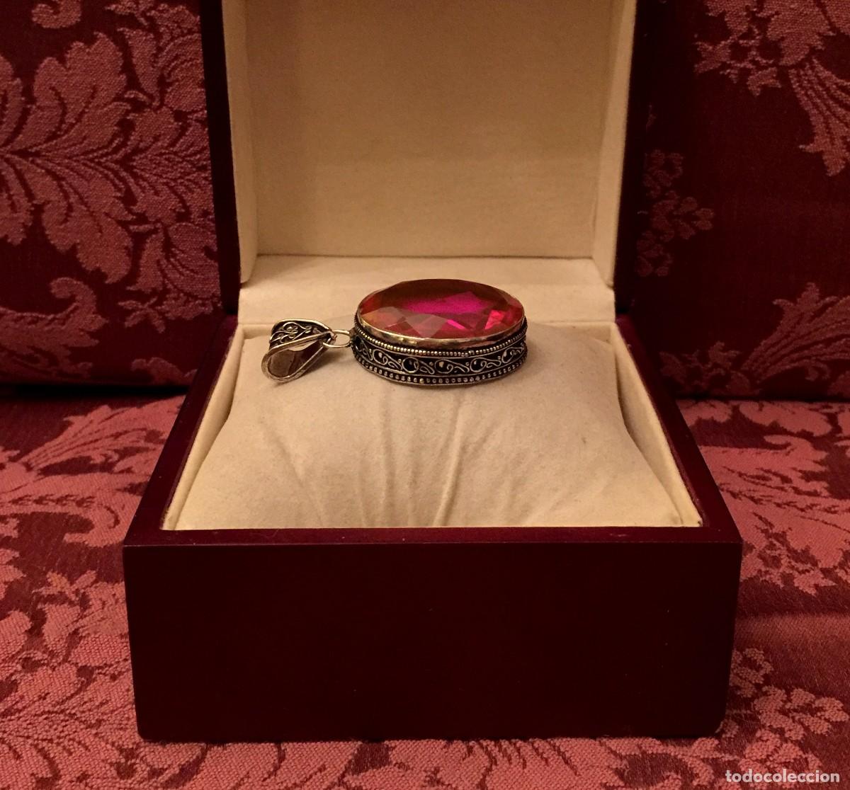 Joyeria: COLGANTE CON TOPACIO TALLADO - 19 GRAMOS. - Foto 2