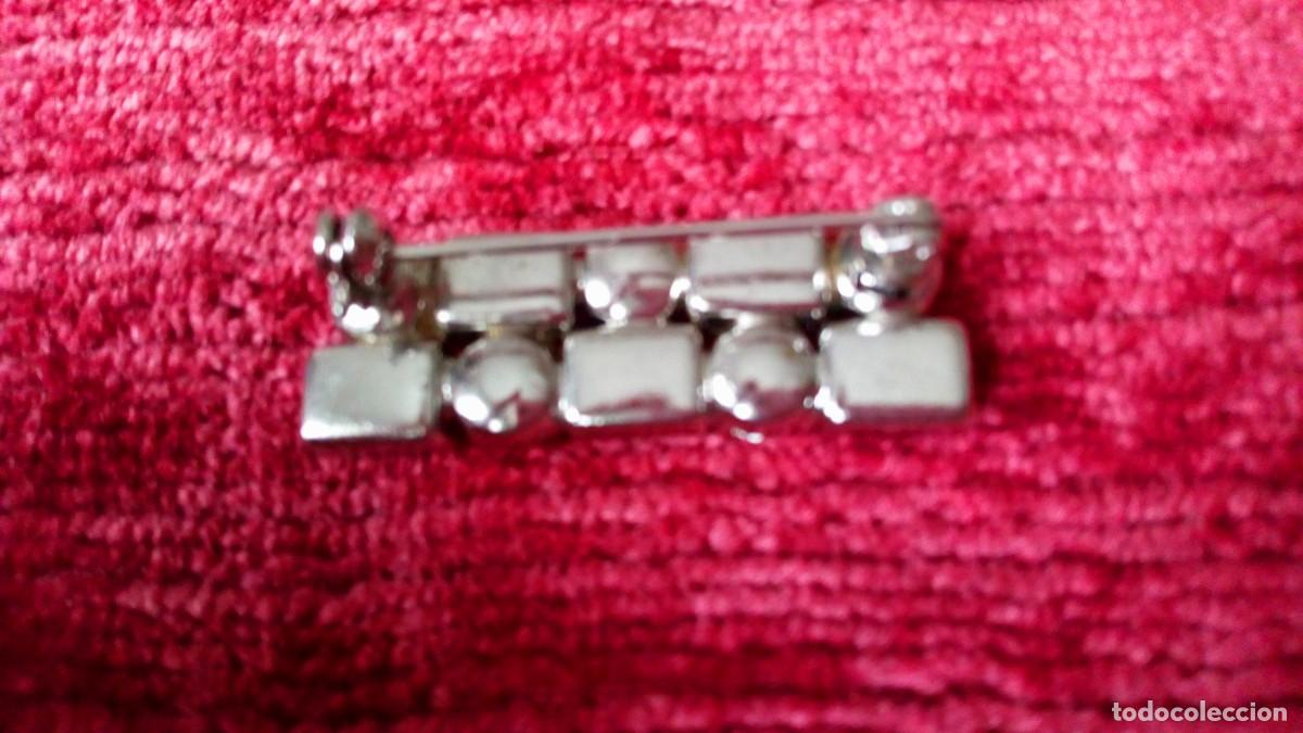 Joyeria: BROCHE DE PLATA Y CRISTALES - Foto 2