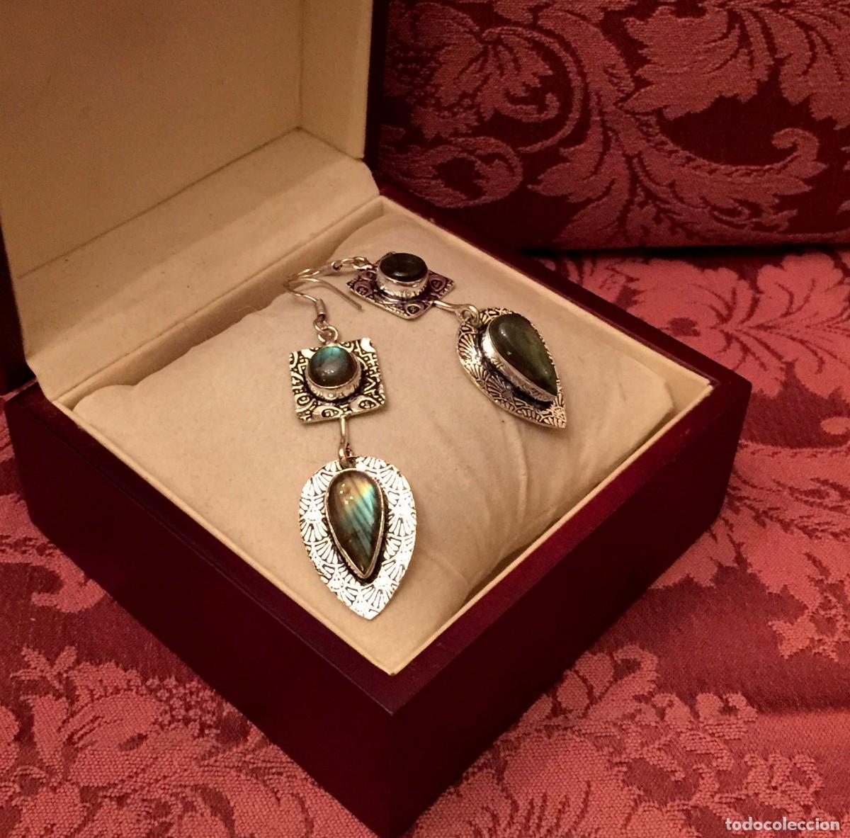 Joyeria: PENDIENTES LARGOS CON LABRADORITAS - 13 GRAMOS. - Foto 2
