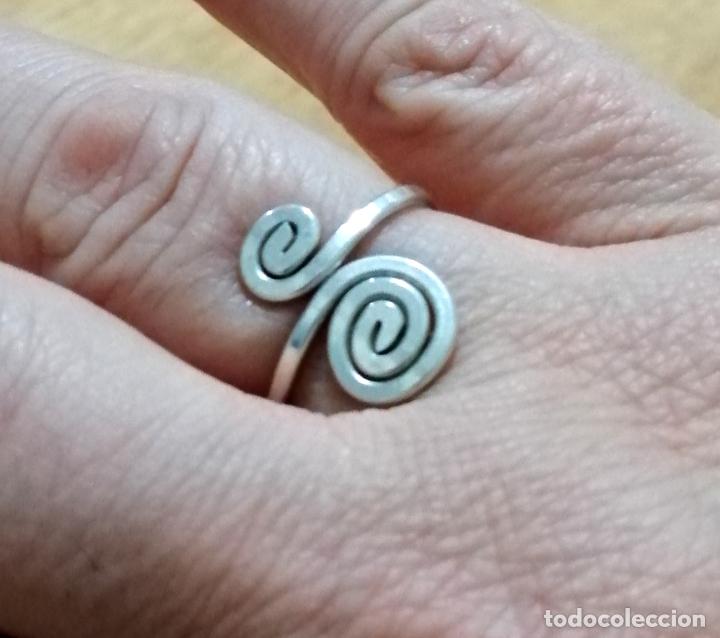 Joyeria: BONITO ANILLO DE PLATA DE LEY, ESPIRALES. - Foto 4