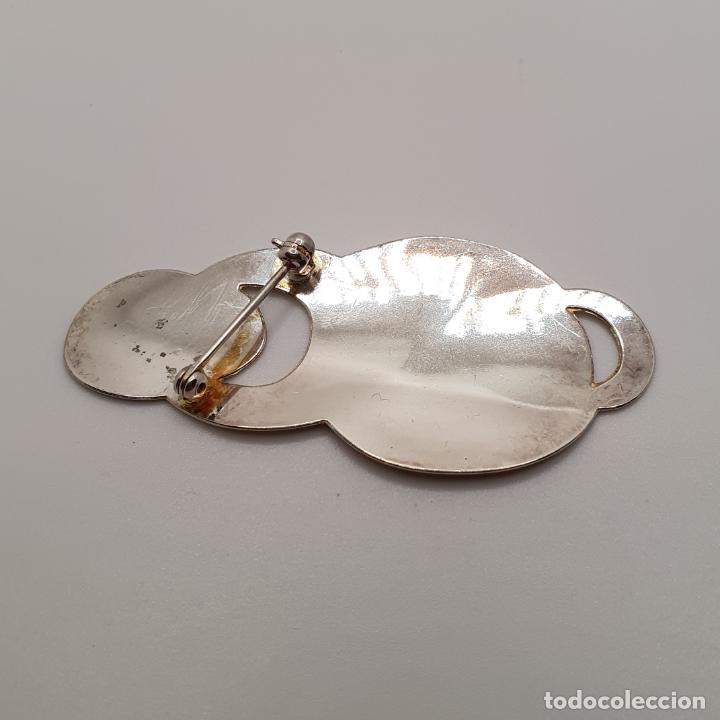 Joyeria: Precioso broche de dise&ntilde;o sofisticado en plata de ley con texturas combinadas. - Foto 4